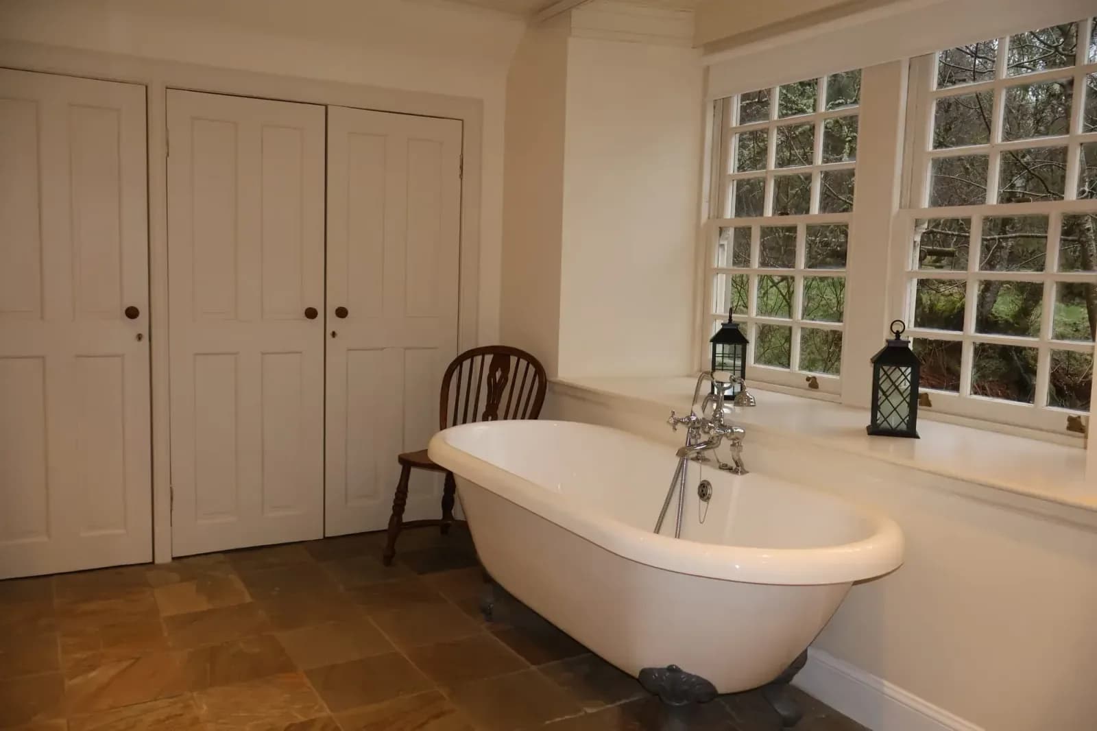 A roll-top bath under the eaves